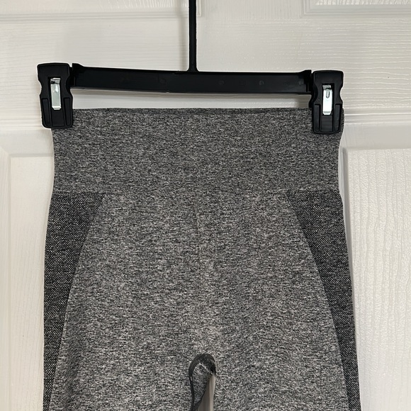 Gymshark Compression Leggings - Picture 4 of 4